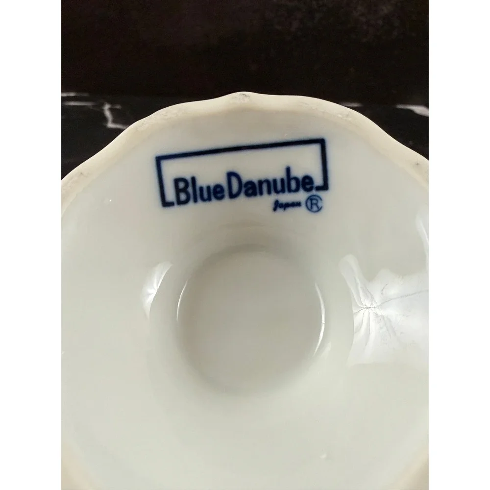 Blue Danube vtg blue